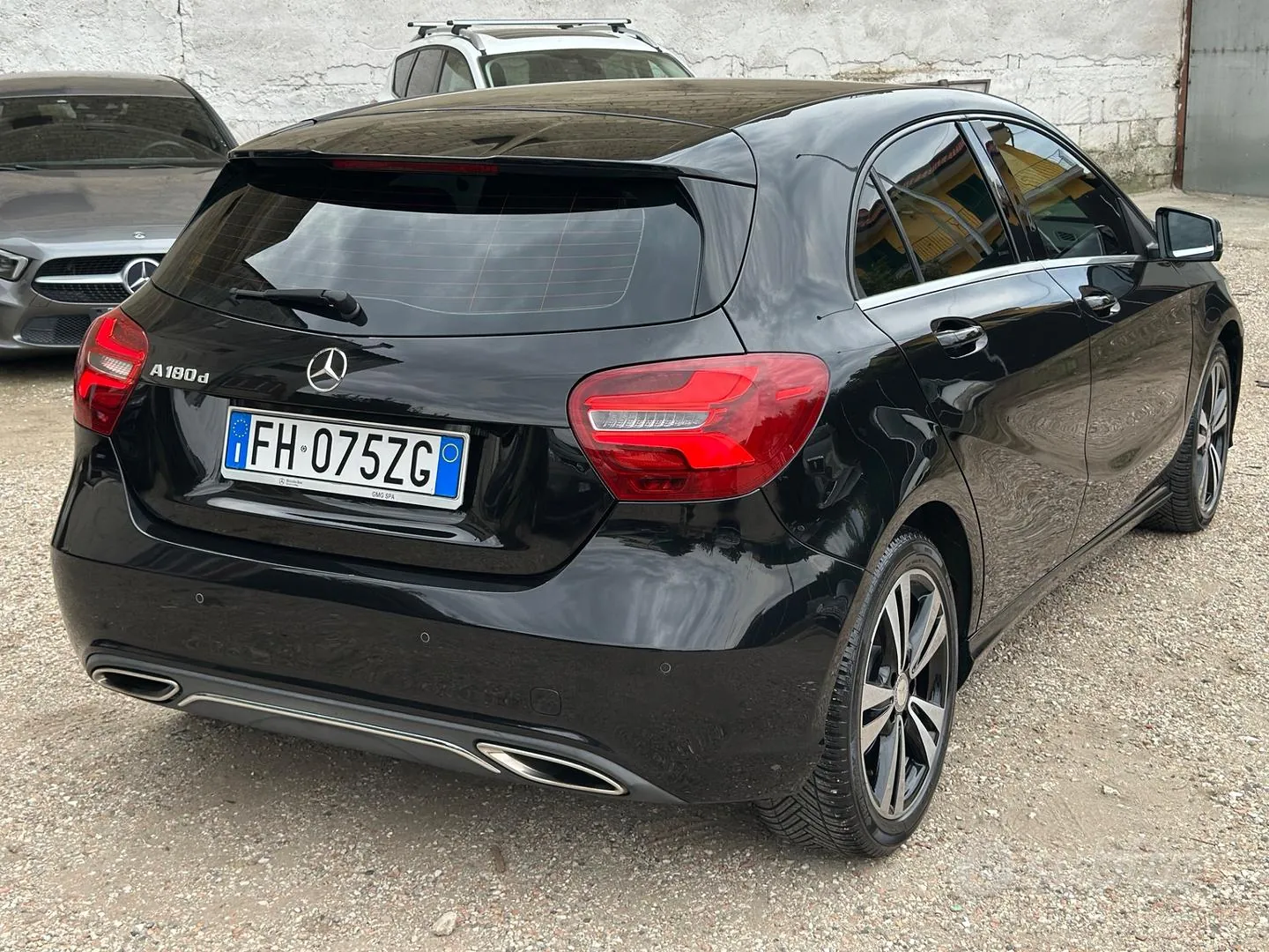 Mercedes-Benz A-Class 2017 photo 2