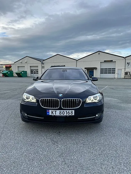 BMW 5-Serie 2010 photo 2
