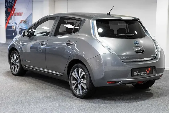 Nissan Leaf 2014 photo 2