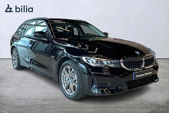 BMW 330E 2022 photo 2