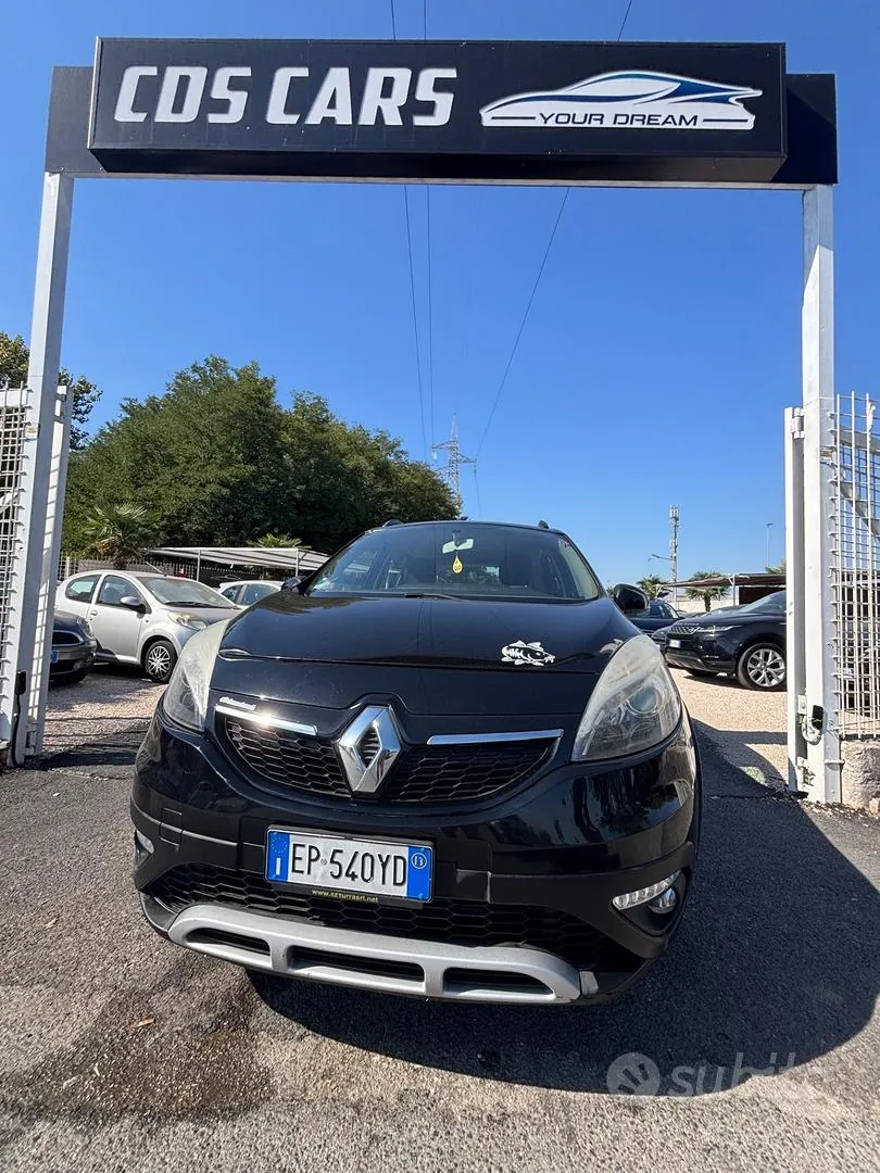 Renault Scenic 2013 photo 2