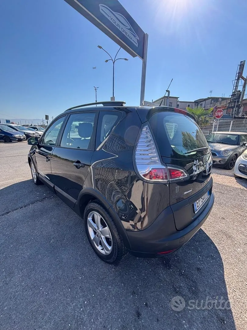 Renault Scenic 2013 photo 4