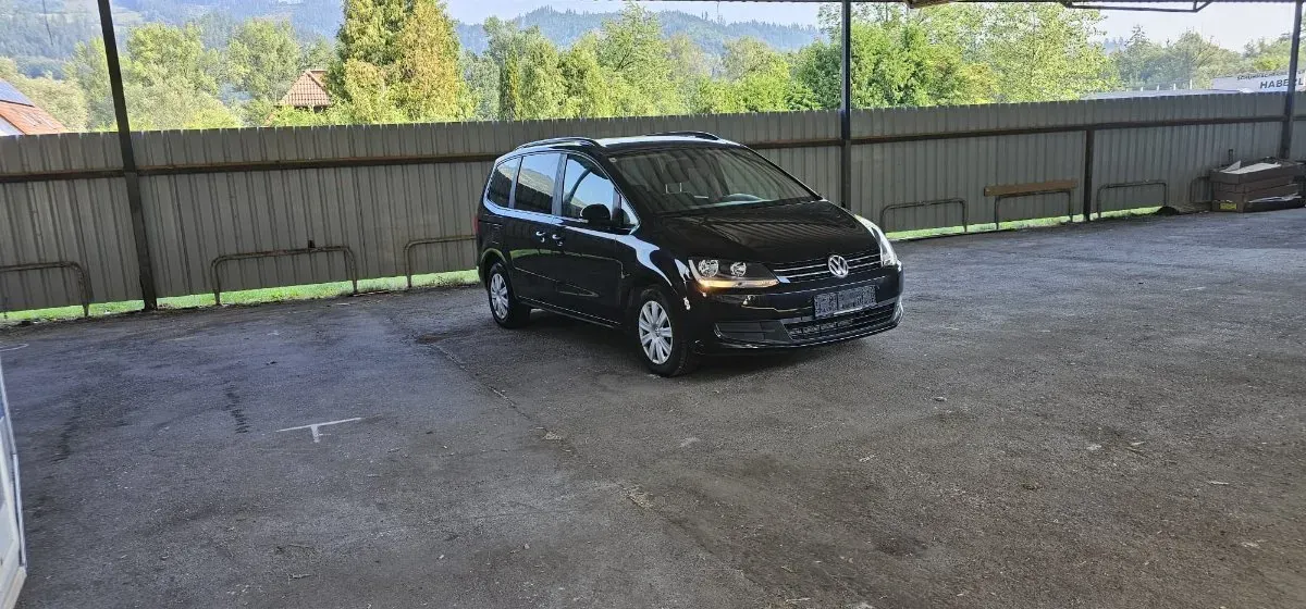 Volkswagen Sharan 2012 photo 3