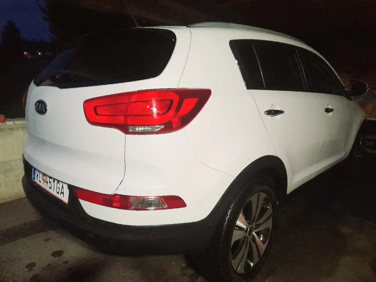 Kia Sportage 2012 photo 2