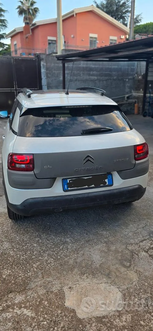 Citroen C4 Cactus 2015 photo 2