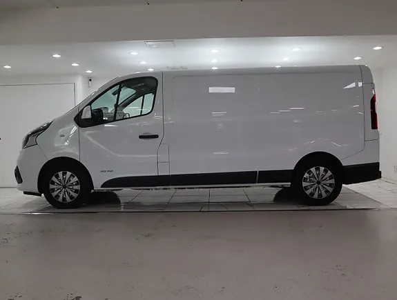 Nissan Nv300 2021 photo 3
