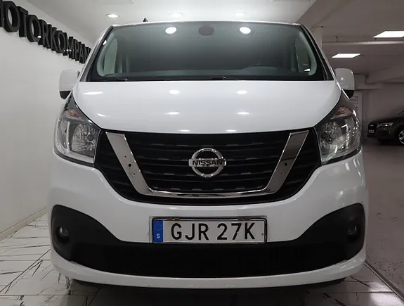 Nissan Nv300 2021 photo 2