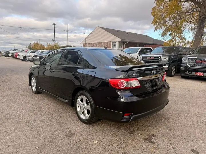 Toyota Corolla 2013 photo 5
