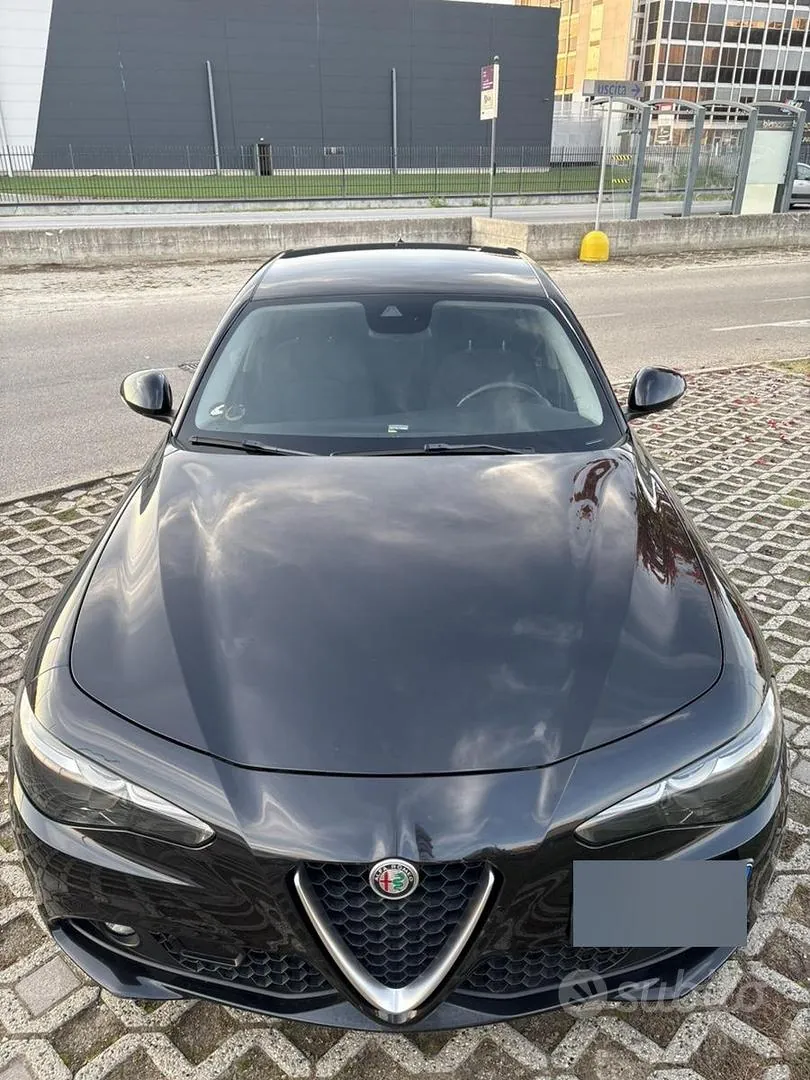 Alfa Romeo Giulia 2017 photo 4