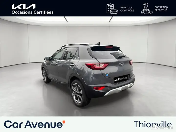 Kia Stonic 2021 photo 3