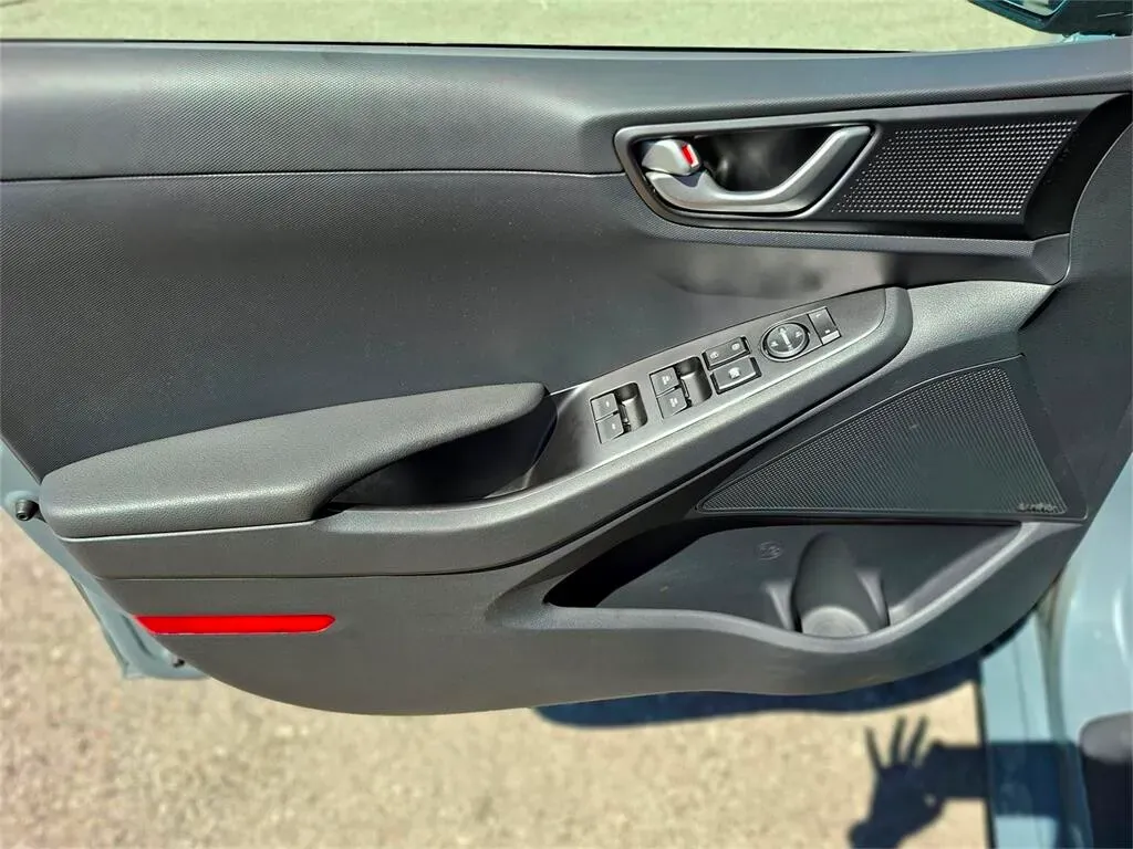 Hyundai Ioniq 2022 photo 5