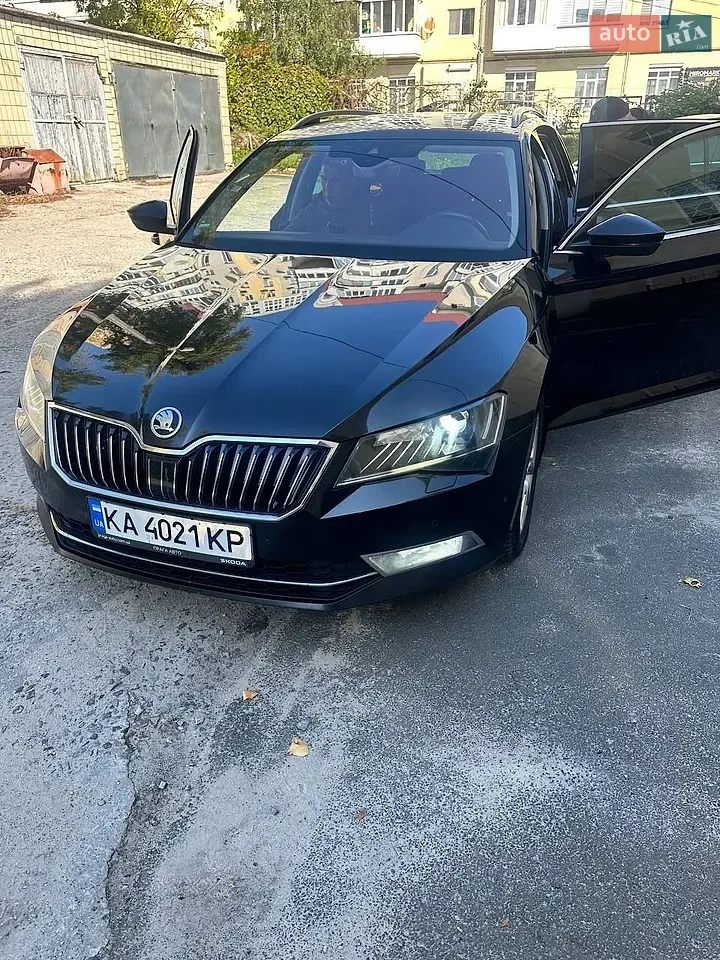 Skoda Superb 2016 photo 5