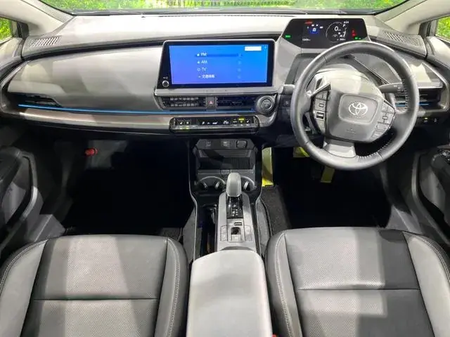Toyota Prius Z 2025 photo 2