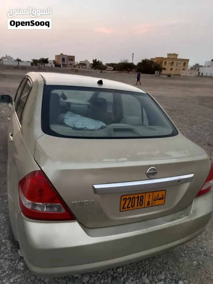 Nissan Tiida 2006 photo 2