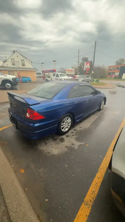 Honda Civic 2005 photo 2