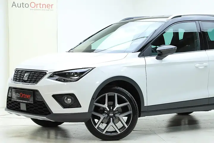 Seat Arona 2018 photo 2
