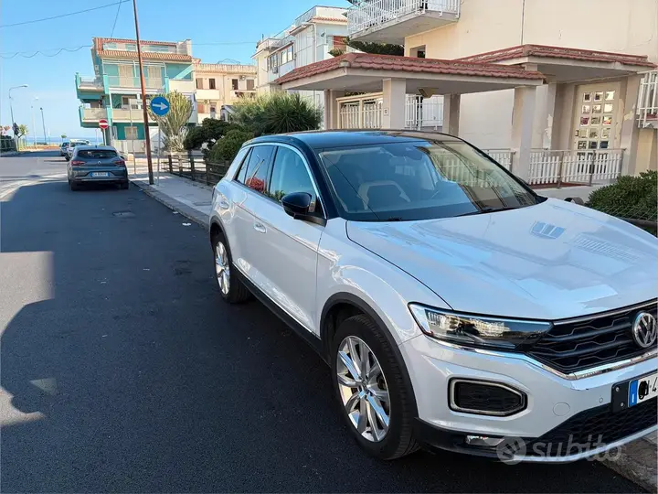 Volkswagen T-Roc 2019 photo 3