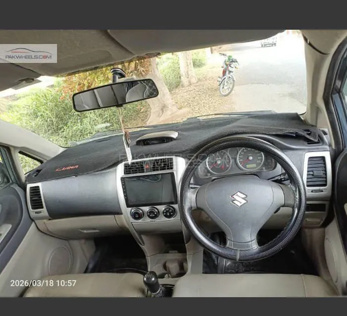 Suzuki Liana