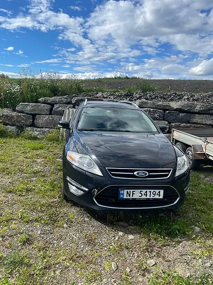 Ford Mondeo 2011 photo 2