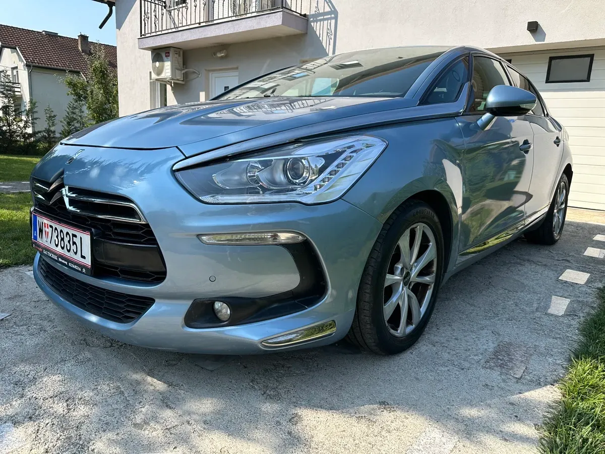Citroen Ds5 2012 photo 2