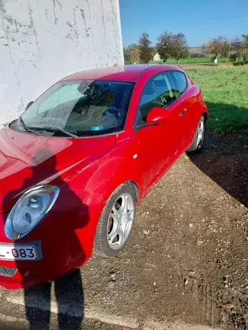 Alfa Romeo Motor 2011 photo 2