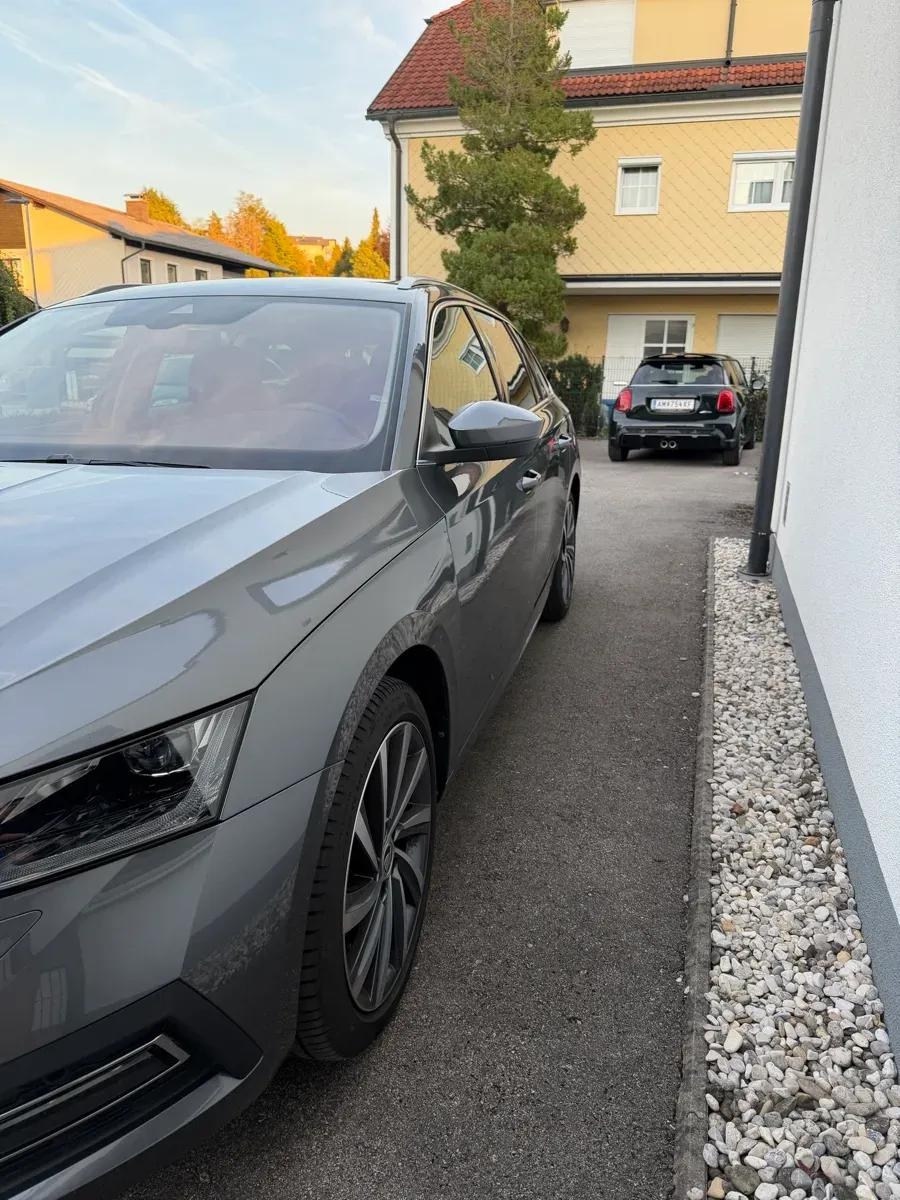 Skoda Octavia 2024 photo 3