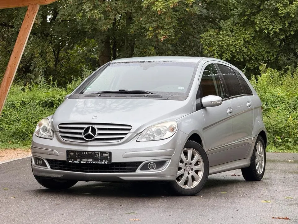 Mercedes-Benz B170