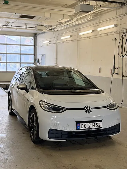 Volkswagen Id.3 2021 photo 2