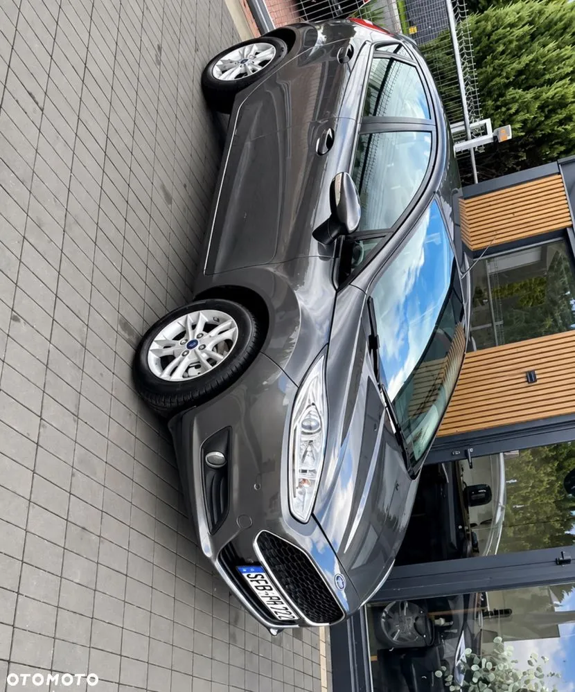 Ford Fiesta 2016 photo 2