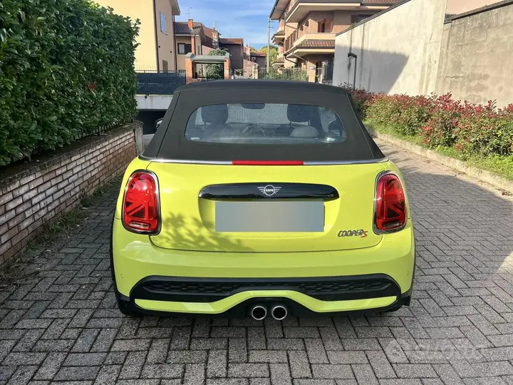 Mini Cooper S 2023 photo 4