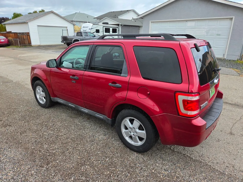 Ford Escape 2009 photo 3