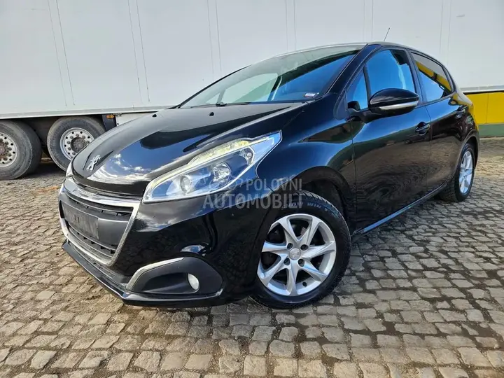 Peugeot 208 2017 photo 5