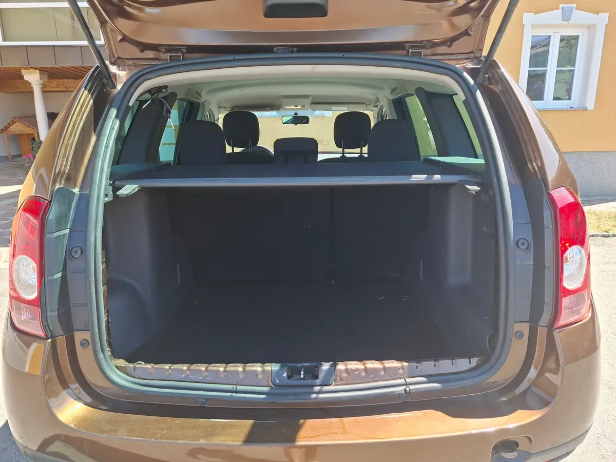 Dacia Duster 2010 photo 3