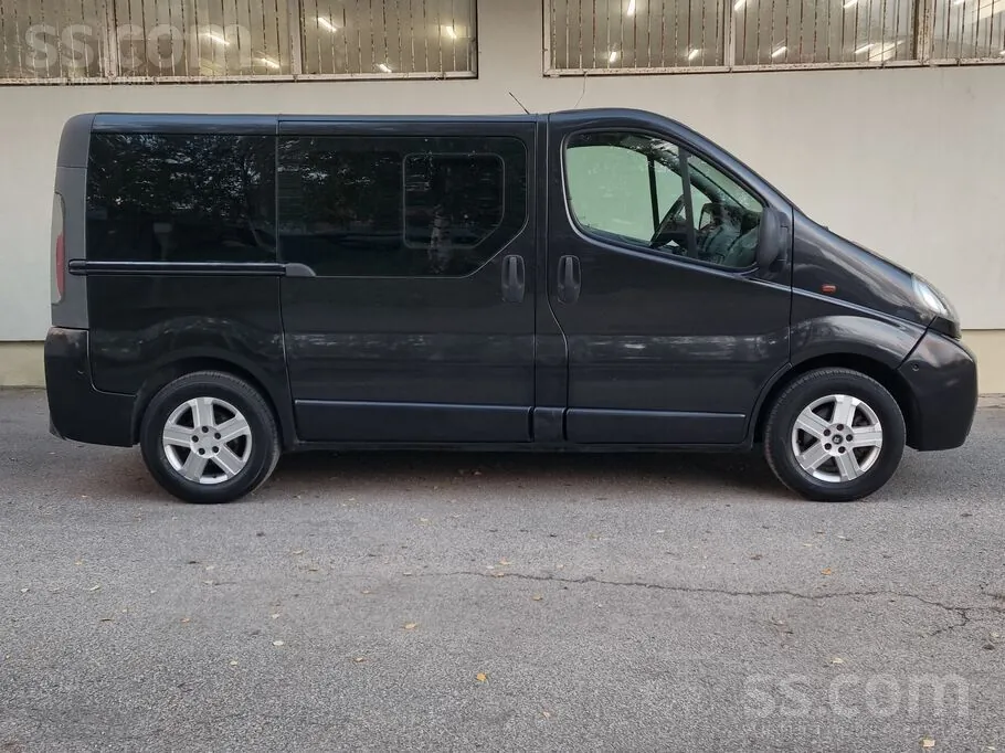 Opel Vivaro 2003 photo 4