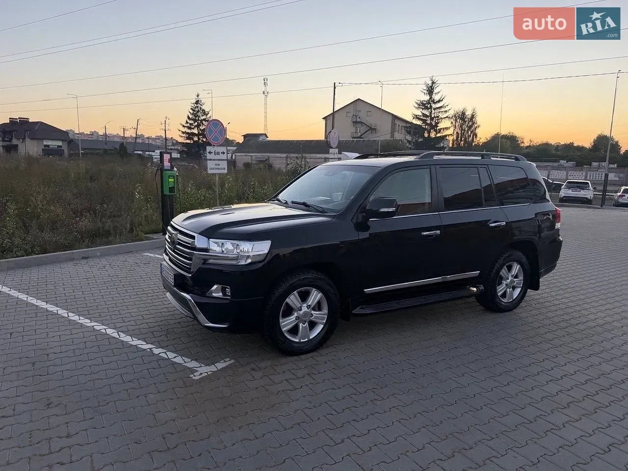 Toyota Land Cruiser 2016 photo 2