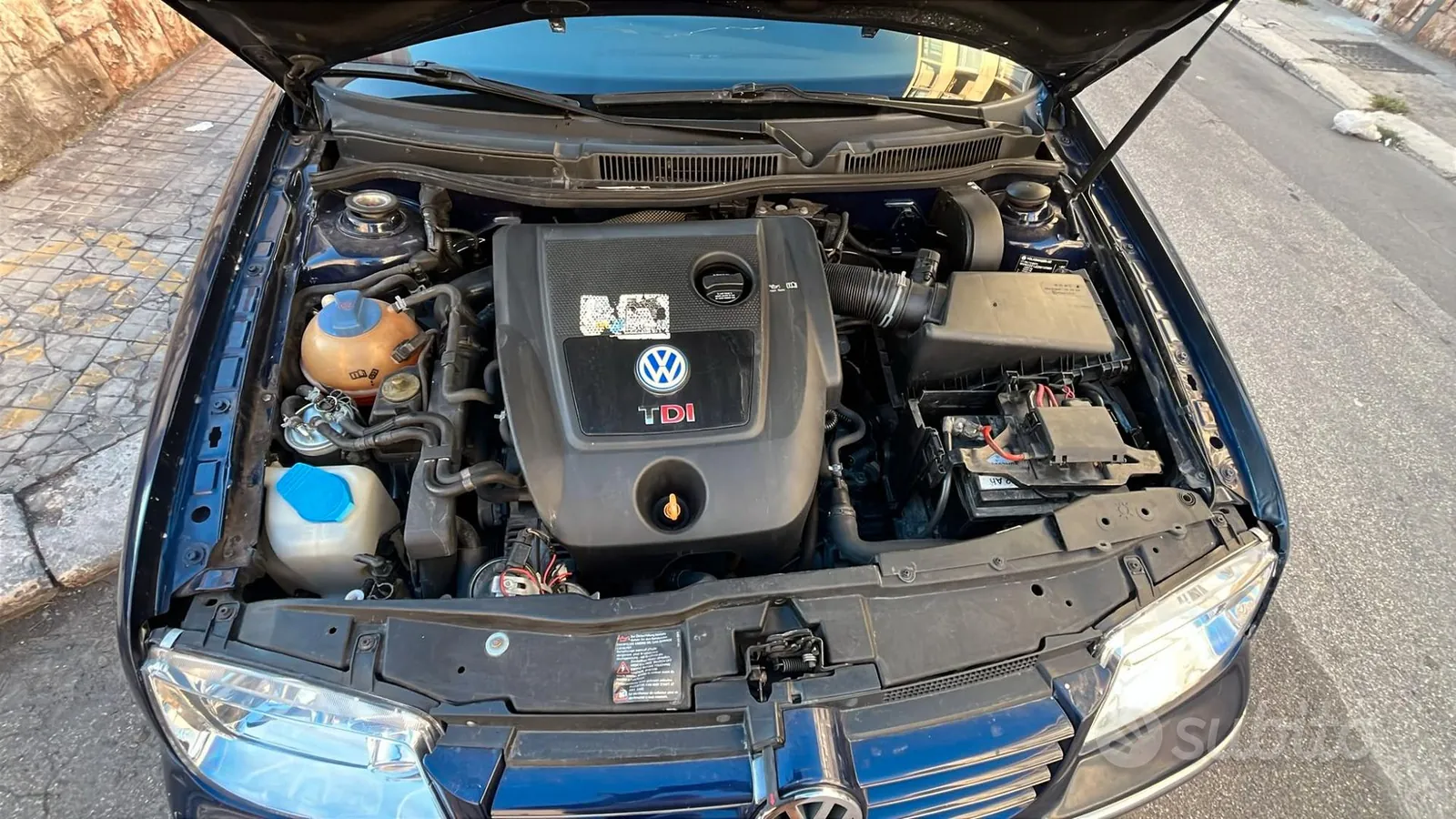 Volkswagen Bora 2001 photo 2