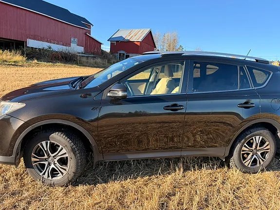Toyota Rav4 2014 photo 2