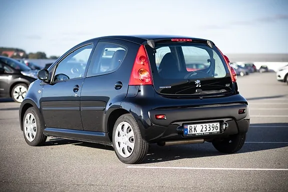 Peugeot 107 2010 photo 5