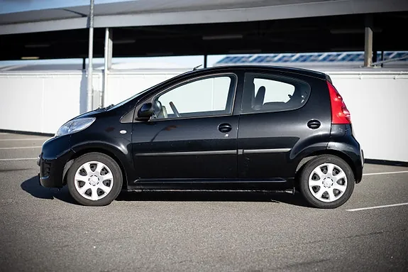Peugeot 107 2010 photo 4
