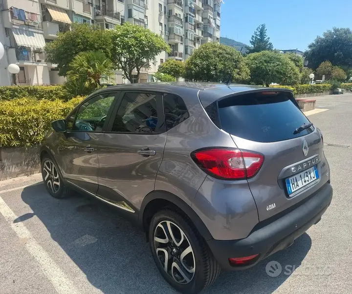 Renault Captur 2015 photo 3