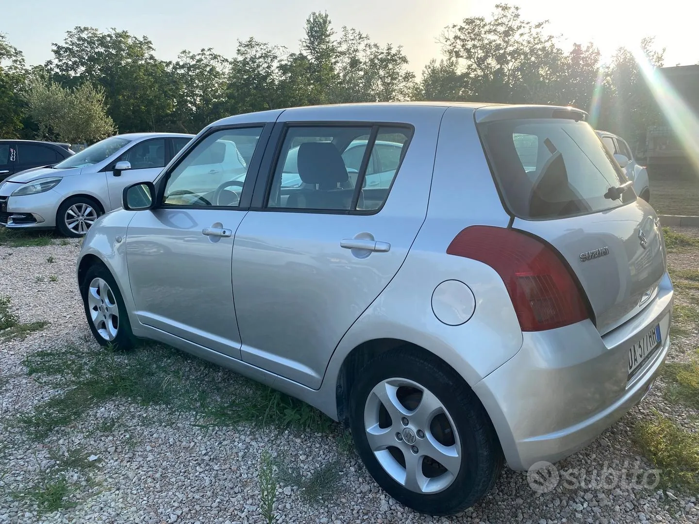 Suzuki Swift 2006 photo 4