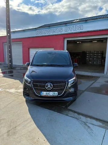 Mercedes-Benz V-Class 2025 photo 2
