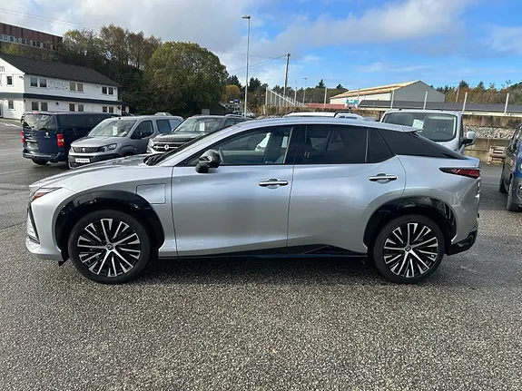 Lexus Rz450E 2023 photo 2