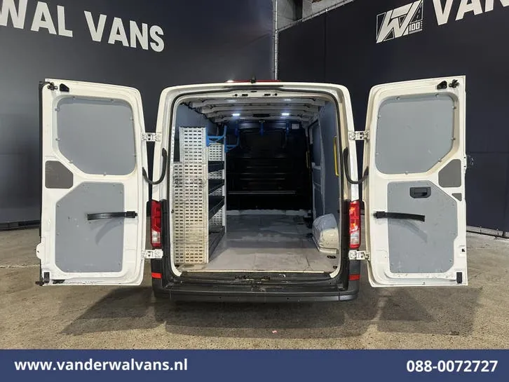 Volkswagen Crafter 2022 photo 2