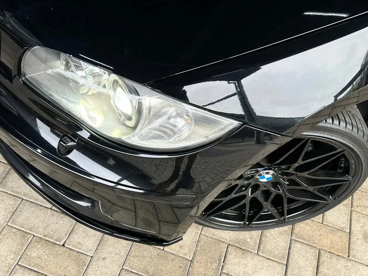 BMW 1 Series 2009 photo 2
