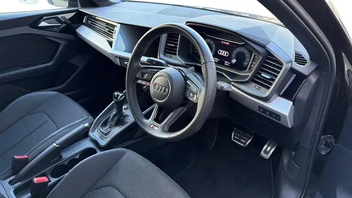 Audi A1 2024 photo 3