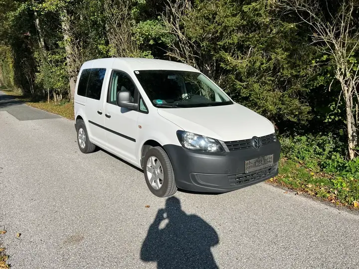 Volkswagen Caddy 2015 photo 2