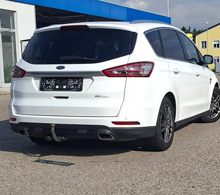 Ford S-Max 2016 photo 2