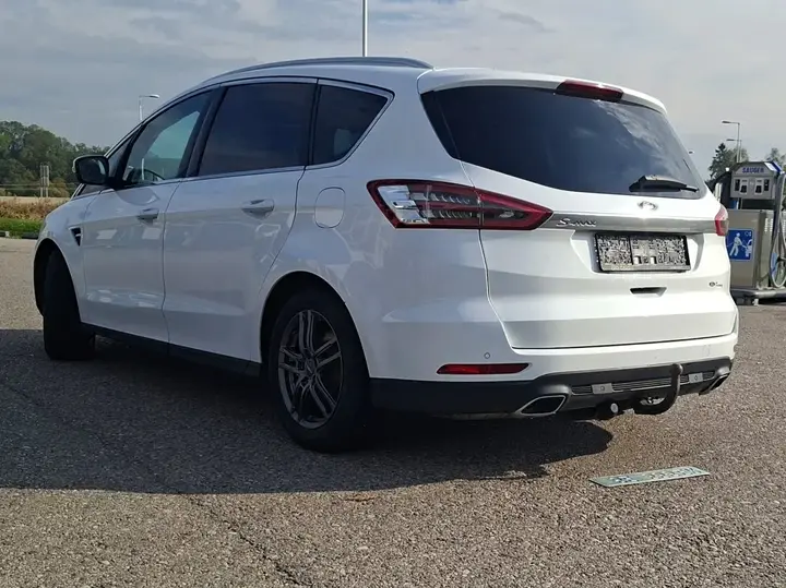 Ford S-Max 2016 photo 3