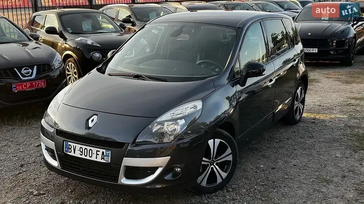 Renault Scenic 2011 photo 2